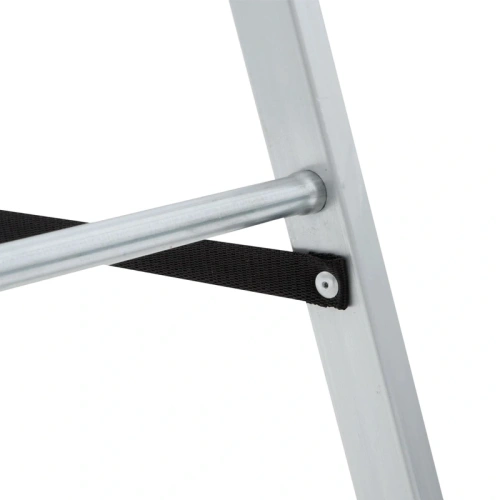 картинка Стремянка алюминиевая Новая Высота 5 ступеней 1111105 от магазина Румлес