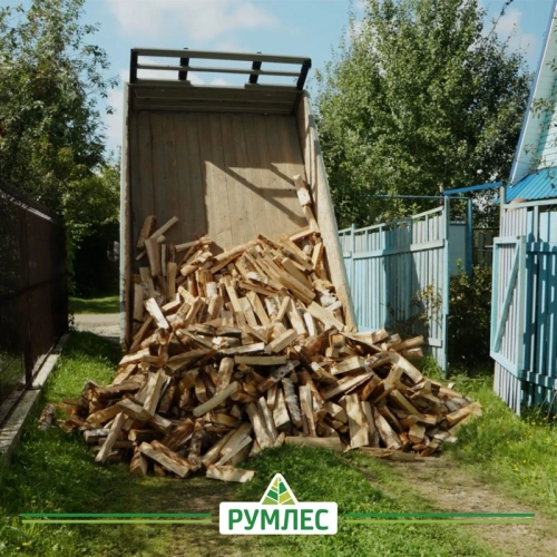 картинка Дрова Березовые 2,5м³ естественной влажности (ручная укладка) от магазина Румлес
