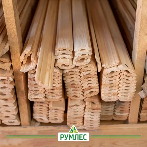 картинка Плинтус фигурный 45*3000мм сосна сорт Экстра от магазина Румлес