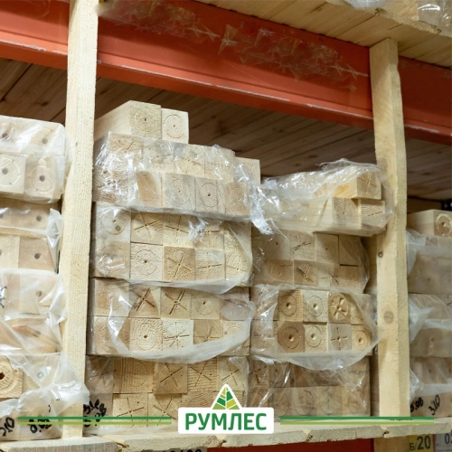 картинка Балясина 50*50*900мм №10 Сосна сорт Экстра сращенная от магазина Румлес