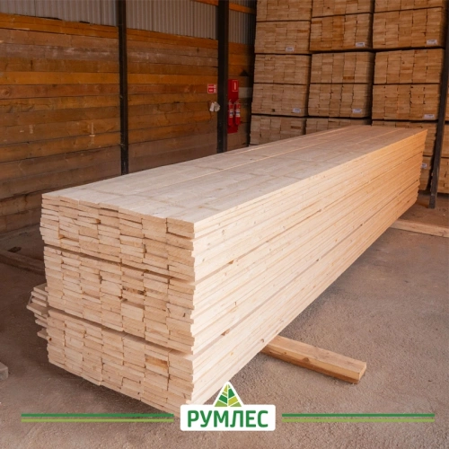 картинка Доска обрезная камерной сушки 25*120*6000мм Отборная 1 сорт Ель 100% дисковый распил (10-15%) от магазина Румлес