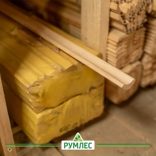 картинка Плинтус лодочка 30*3000мм сосна сорт Экстра от магазина Румлес