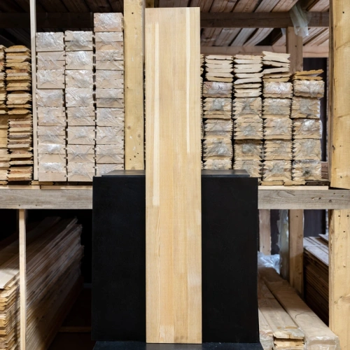 картинка Подступенник 18*200*1200мм Лиственница сорт А сращенный от магазина Румлес