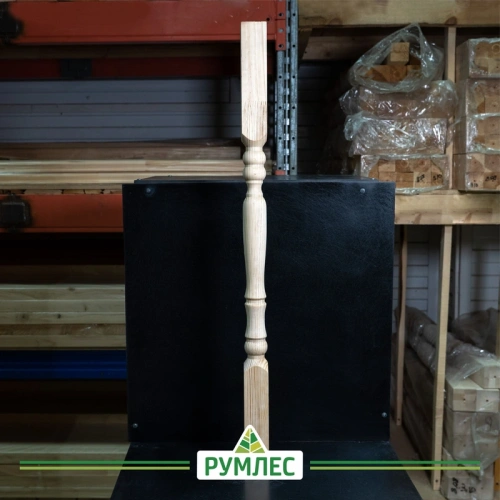 картинка Балясина 50*50*900мм №1 Сосна сорт Экстра сращенная от магазина Румлес