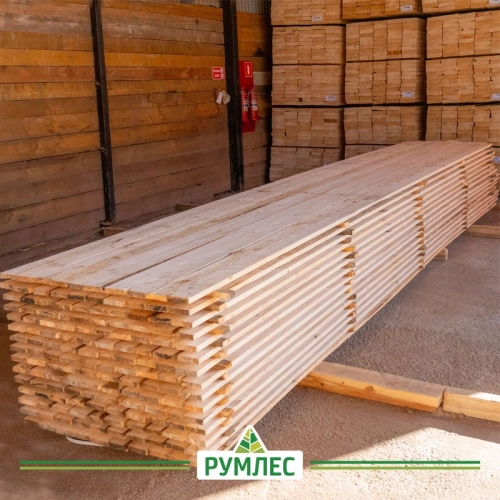 картинка Доска обрезная 25*100*3000мм 3-4 сорт ТУ естественной влажности хвойные породы от магазина Румлес