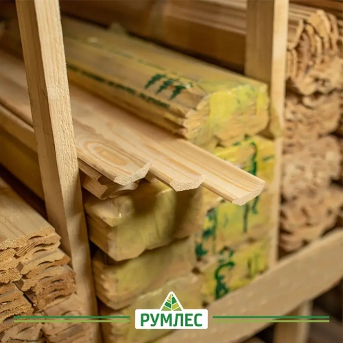 картинка Плинтус лодочка 50*2000мм сосна сорт Экстра от магазина Румлес