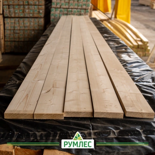 картинка Доска строганая камерной сушки 28*140*6000мм сорт АВ ель/сосна от магазина Румлес