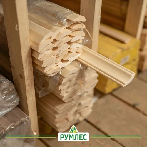картинка Плинтус осина фигурный 45*2500мм сорт А сращенный от магазина Румлес