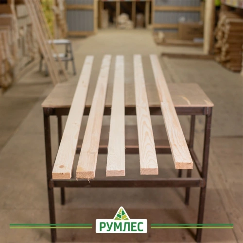 картинка Брусок строганый камерной сушки 20*50*2500мм сорт АВ ель/сосна от магазина Румлес